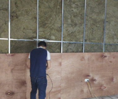 Dịch vụ làm vách thạch cao cho studio livestream