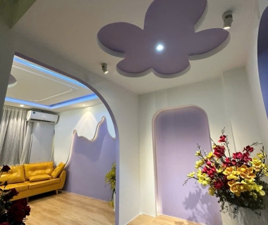 Bí quyết chọn trần thạch cao phòng khách nhỏ hiện đại cho chung cư