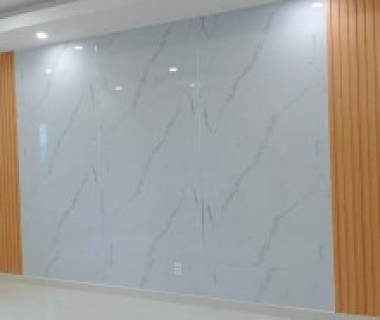 Dịch vụ thi công tấm nhựa ốp tường giả đá giá tốt